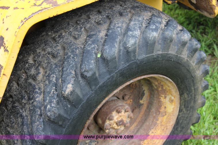 image for item J5974 1975 Waldon 5000 wheel loader