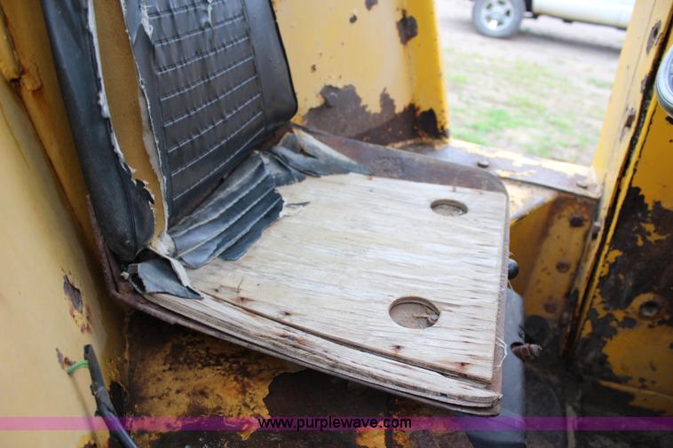 image for item J5974 1975 Waldon 5000 wheel loader