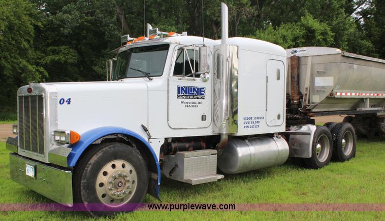 image for item J5975 1994 Peterbilt 379 semi truck