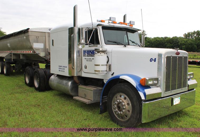image for item J5975 1994 Peterbilt 379 semi truck
