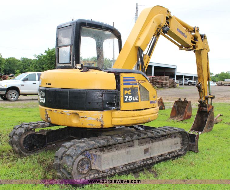 image for item J5980 Komatsu PC75UU-2 excavator