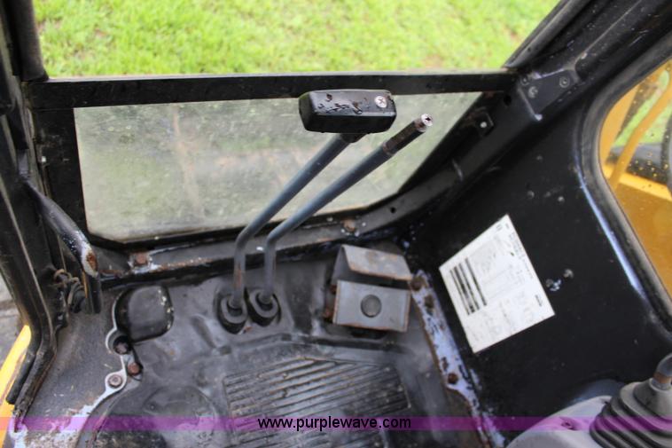 image for item J5980 Komatsu PC75UU-2 excavator