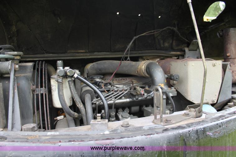 image for item J5980 Komatsu PC75UU-2 excavator