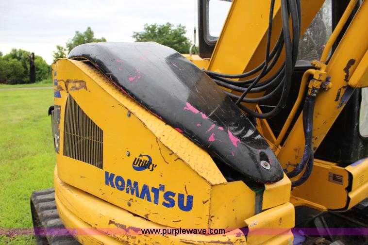 image for item J5980 Komatsu PC75UU-2 excavator