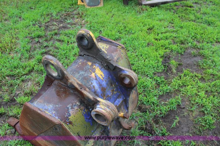 image for item J5980 Komatsu PC75UU-2 excavator