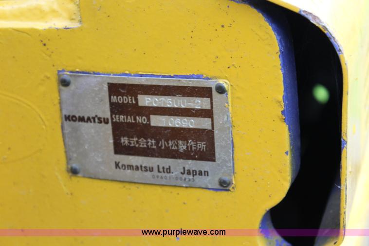image for item J5980 Komatsu PC75UU-2 excavator