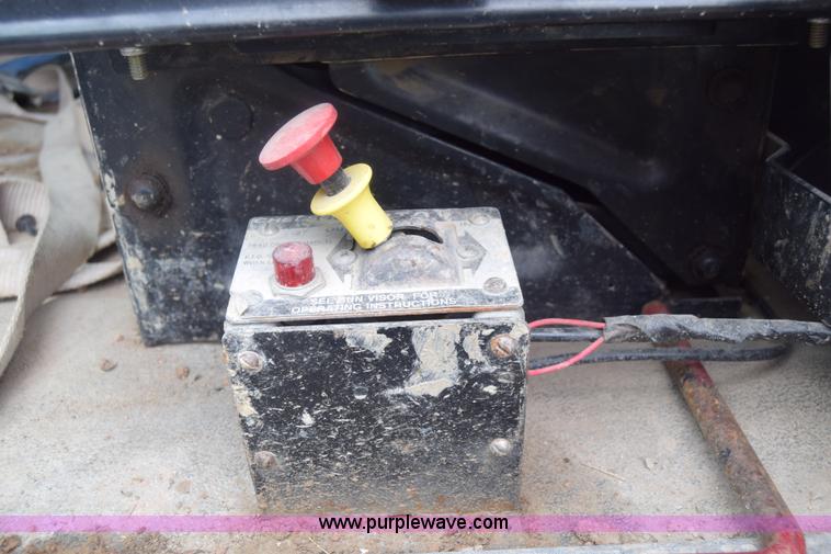 image for item J6585 2000 Sterling L8500 pump truck