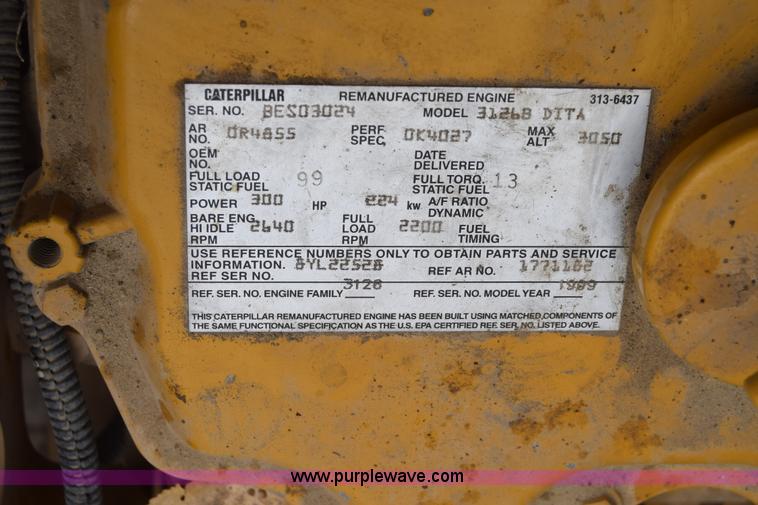 image for item J6585 2000 Sterling L8500 pump truck