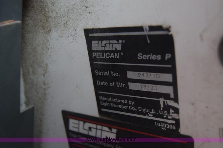 image for item J6681 2004 Elgin Pelican street sweeper