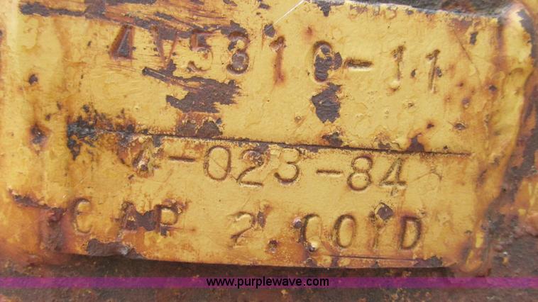 image for item J8534 1984 Caterpillar 953 track loader