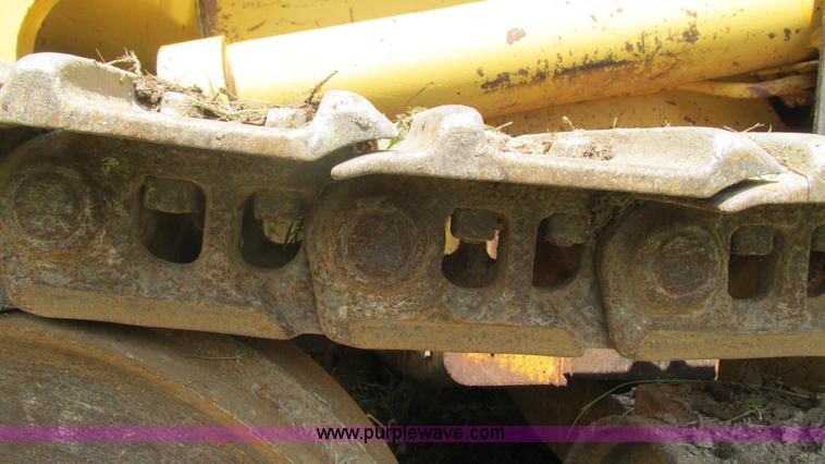 image for item J8534 1984 Caterpillar 953 track loader