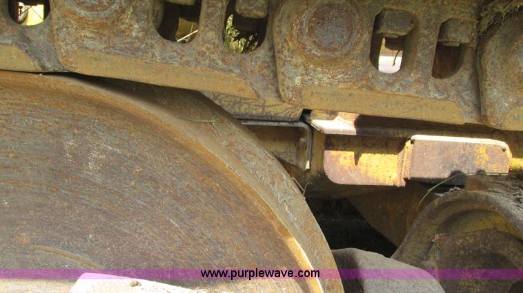 image for item J8534 1984 Caterpillar 953 track loader