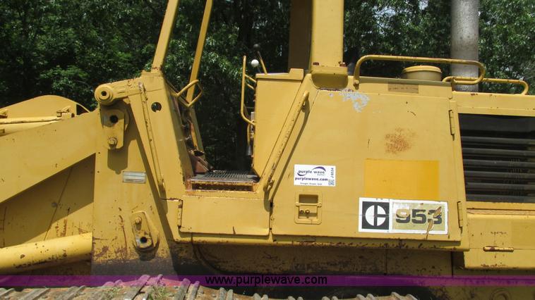image for item J8534 1984 Caterpillar 953 track loader