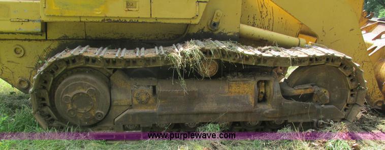 image for item J8534 1984 Caterpillar 953 track loader