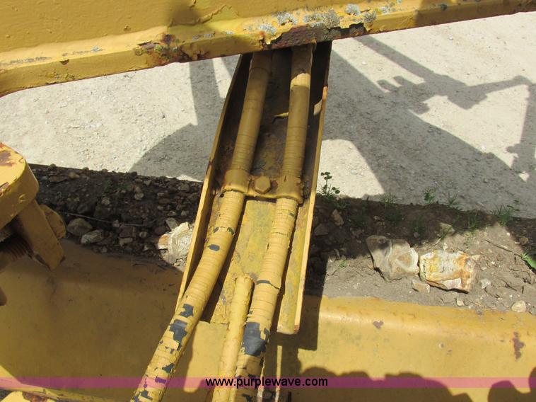 image for item K2125 1986 Caterpillar 12F motor grader