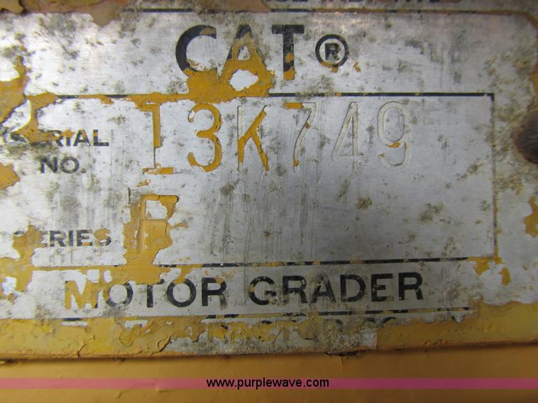image for item K2125 1986 Caterpillar 12F motor grader