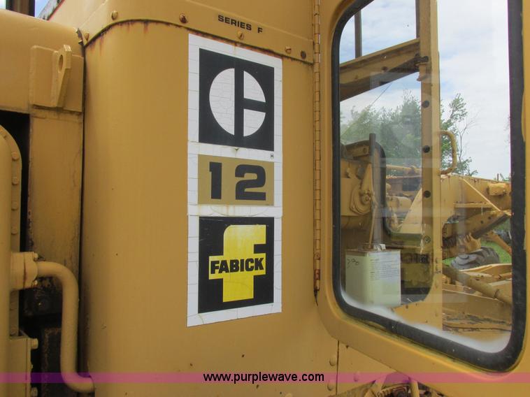 image for item K2125 1986 Caterpillar 12F motor grader