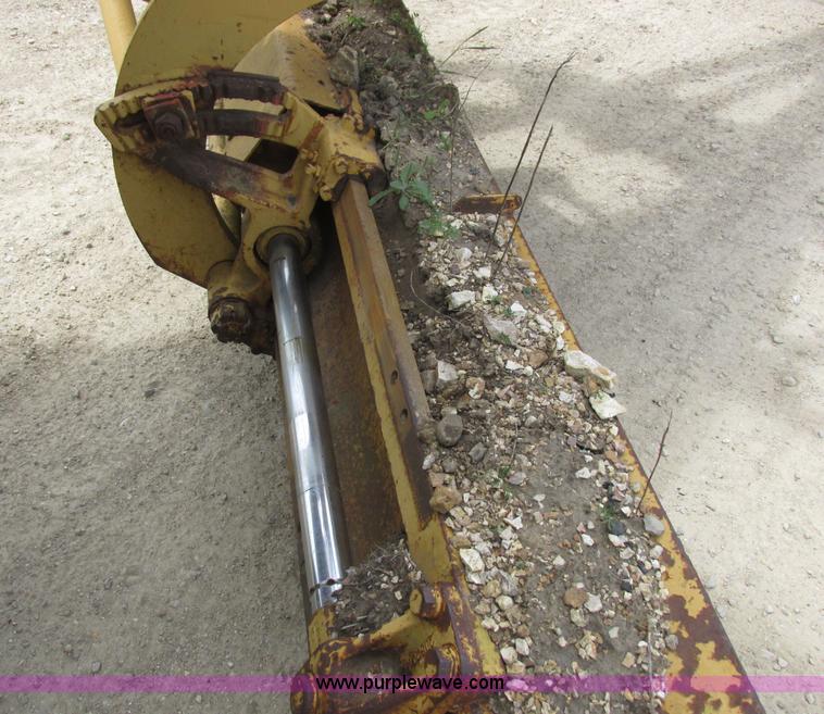 image for item K2125 1986 Caterpillar 12F motor grader