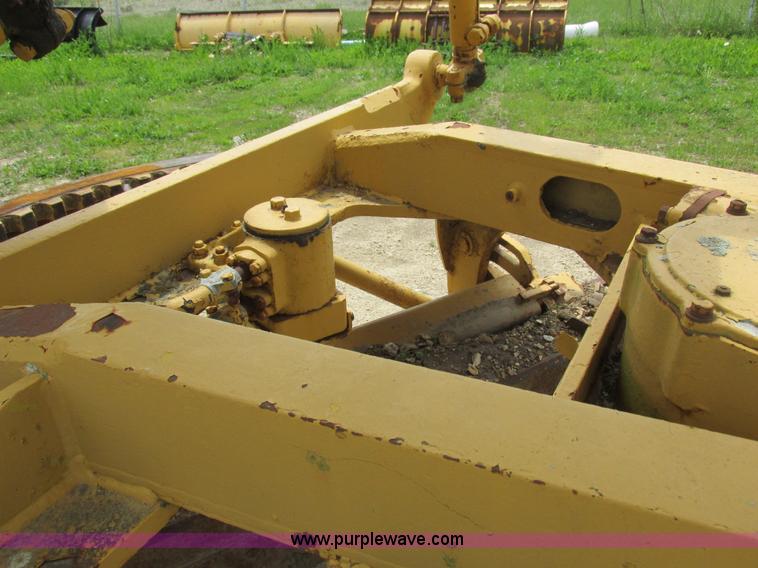 image for item K2125 1986 Caterpillar 12F motor grader