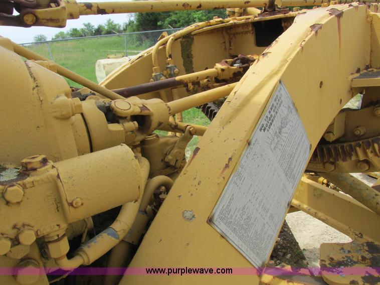 image for item K2125 1986 Caterpillar 12F motor grader