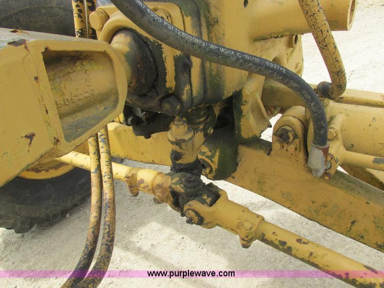 image for item K2125 1986 Caterpillar 12F motor grader