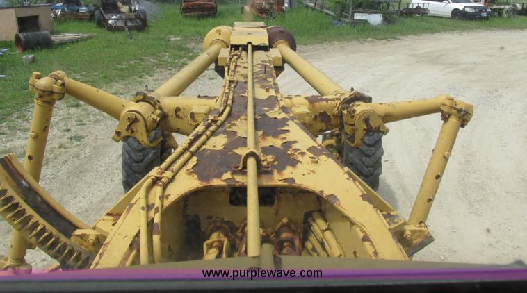 image for item K2125 1986 Caterpillar 12F motor grader