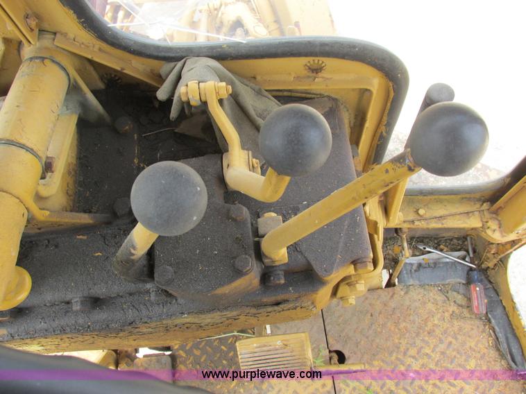 image for item K2125 1986 Caterpillar 12F motor grader