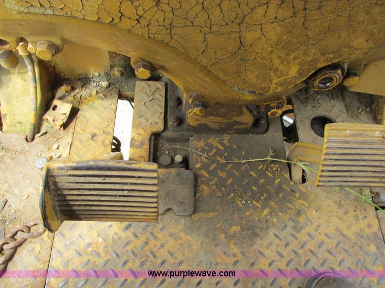image for item K2125 1986 Caterpillar 12F motor grader