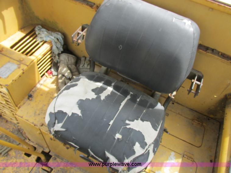 image for item K2125 1986 Caterpillar 12F motor grader