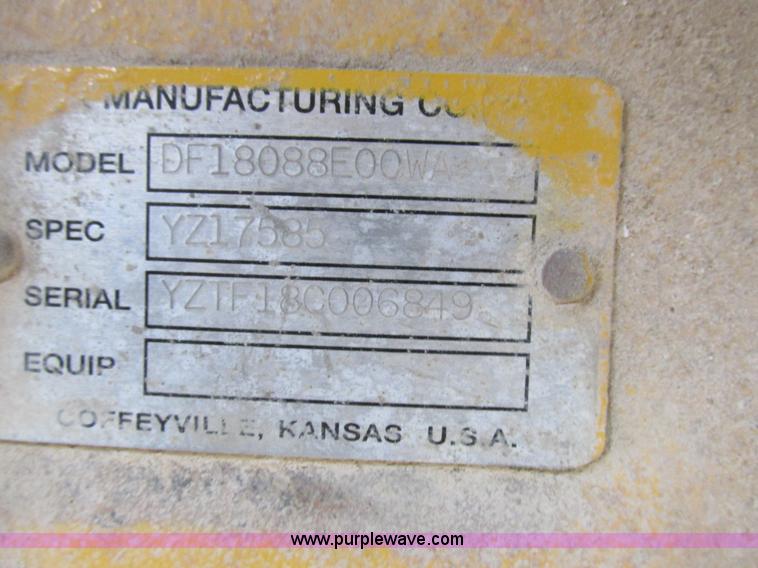 image for item K2147 2004 John Deere 770CH motor grader