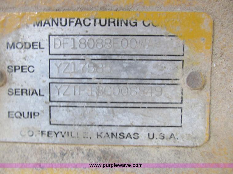 image for item K2147 2004 John Deere 770CH motor grader