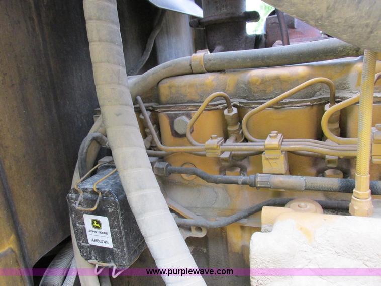 image for item K2147 2004 John Deere 770CH motor grader