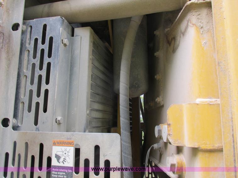 image for item K2147 2004 John Deere 770CH motor grader