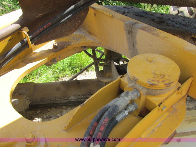 image for item K2147 2004 John Deere 770CH motor grader