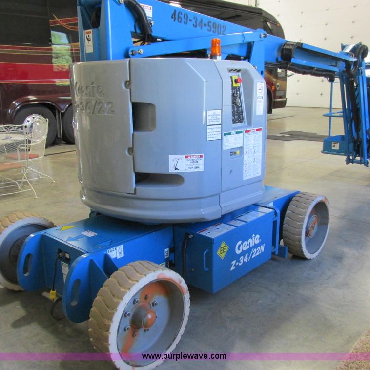image for item K2151 2005 Genie Z-34/22 boom lift