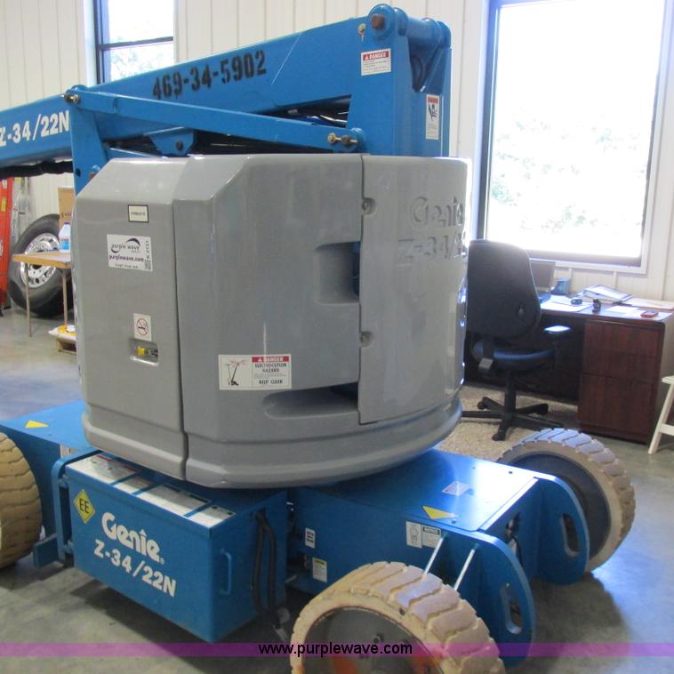 image for item K2151 2005 Genie Z-34/22 boom lift