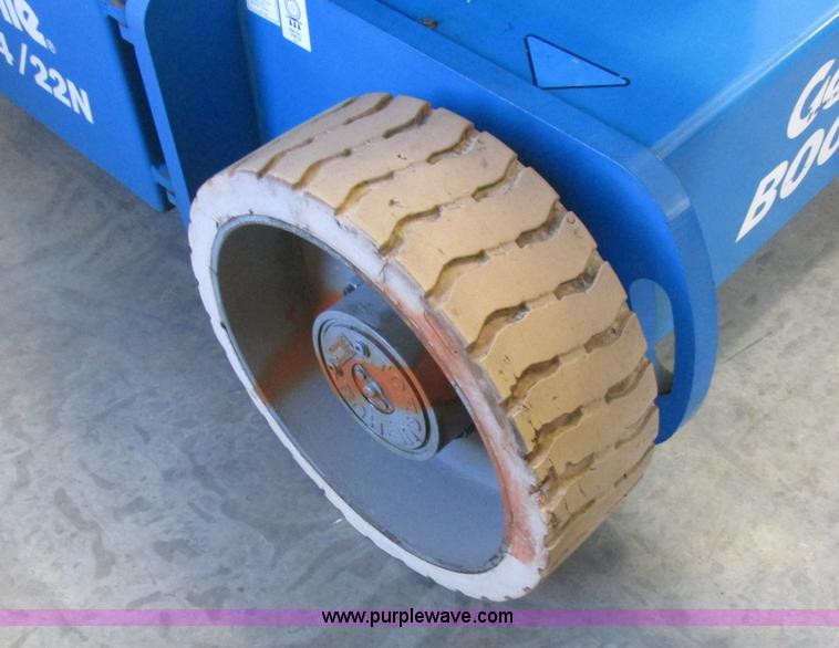 image for item K2151 2005 Genie Z-34/22 boom lift