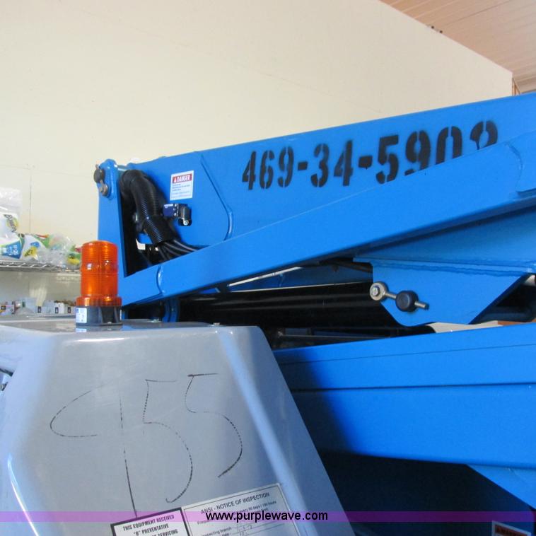 image for item K2151 2005 Genie Z-34/22 boom lift