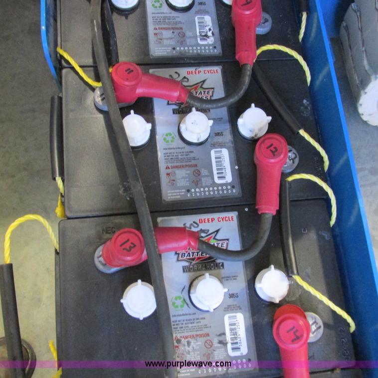 image for item K2151 2005 Genie Z-34/22 boom lift