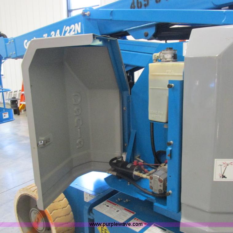 image for item K2151 2005 Genie Z-34/22 boom lift