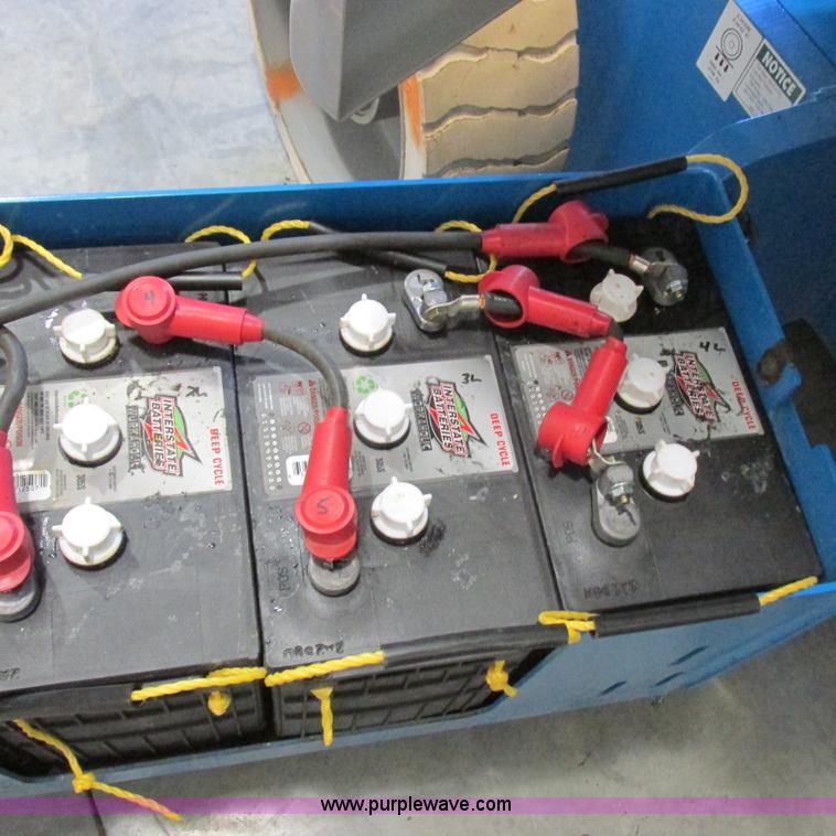 image for item K2151 2005 Genie Z-34/22 boom lift