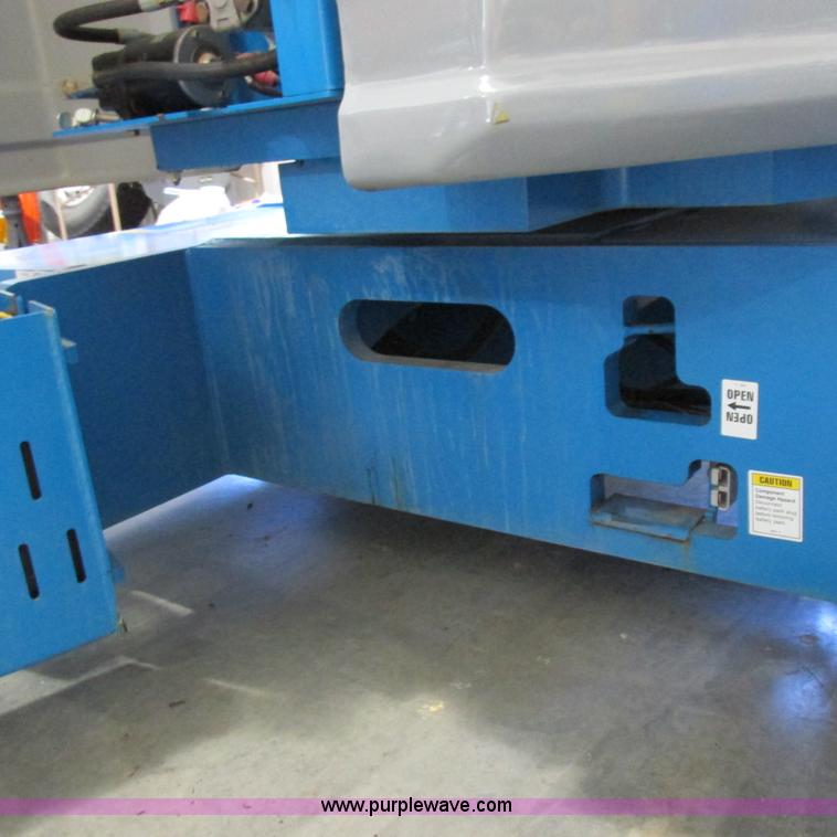 image for item K2151 2005 Genie Z-34/22 boom lift
