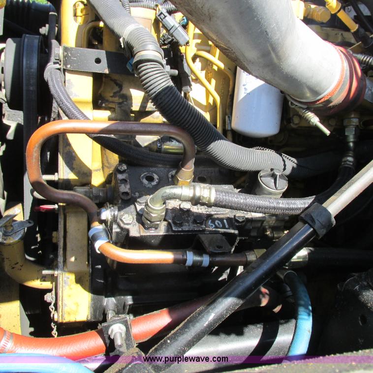 image for item K2157 2002 Chevrolet C7500 dump truck