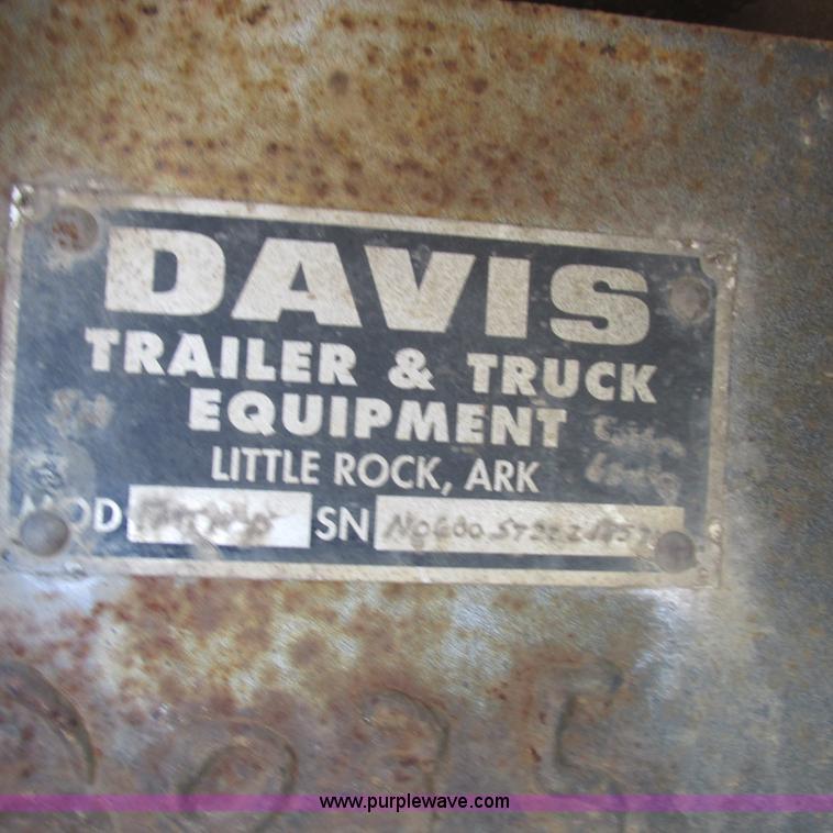 image for item K2157 2002 Chevrolet C7500 dump truck