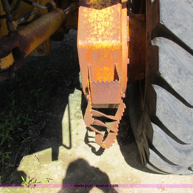 image for item K2158 1992 John Deere 670B motor grader