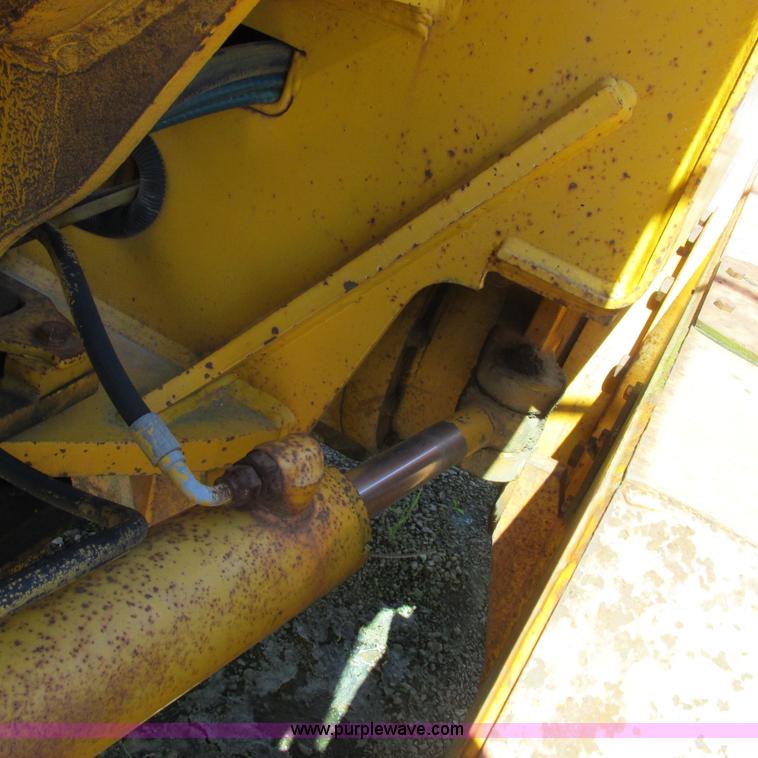 image for item K2158 1992 John Deere 670B motor grader