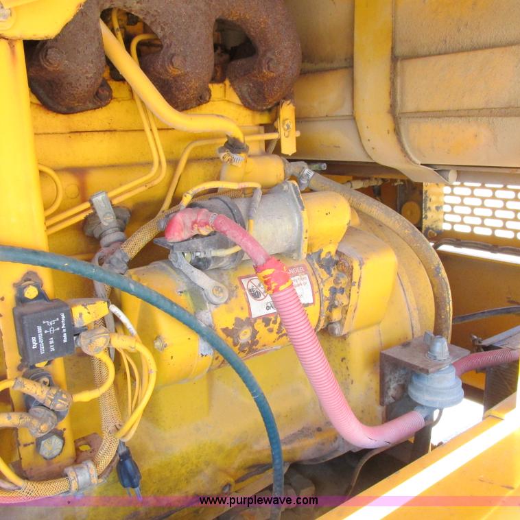 image for item K2158 1992 John Deere 670B motor grader