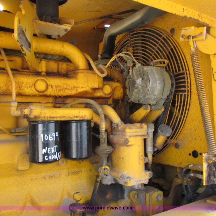 image for item K2158 1992 John Deere 670B motor grader