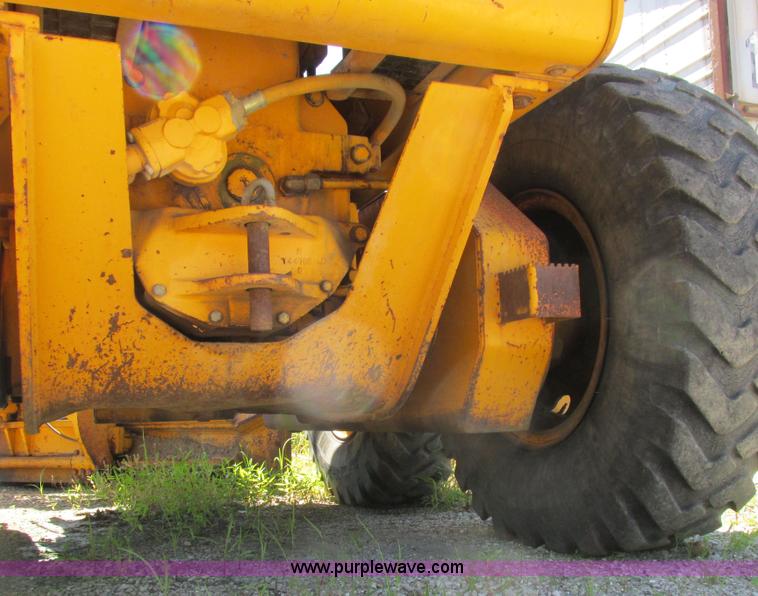 image for item K2158 1992 John Deere 670B motor grader
