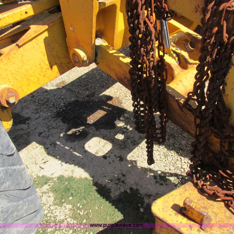 image for item K2158 1992 John Deere 670B motor grader